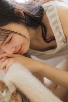 漂亮的保姆1中文
